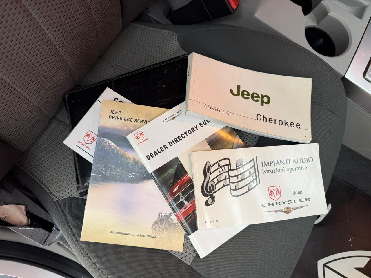 Jeep Cherokee 2.8 CRD DPF Limited Auto