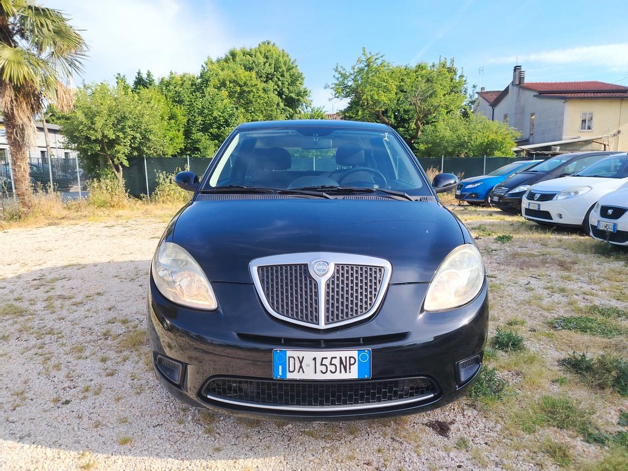 Lancia Ypsilon 1.4 Argento Ecochic GPL