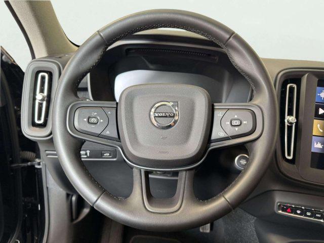 VOLVO XC40 T2 ESSENTIAL AUTOMATICA