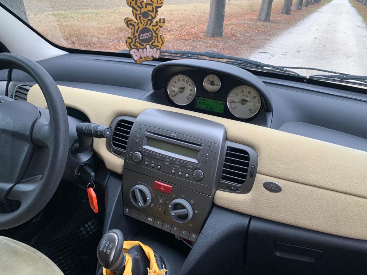 Lancia Ypsilon 1.2 Oro accessoriata