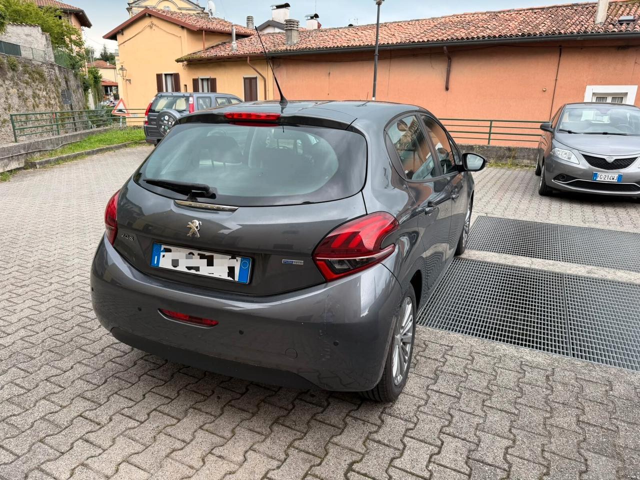 Peugeot 208 PureTech 82 5 porte Active