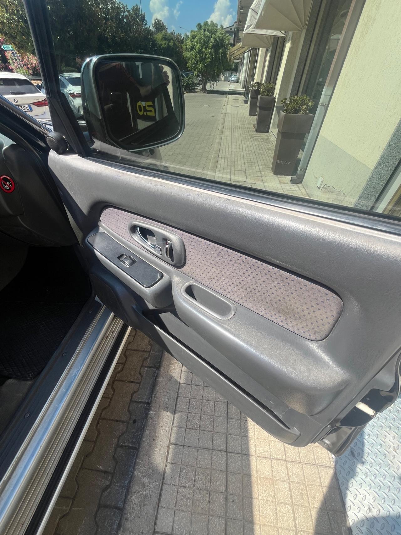 Mitsubishi L200 2.5 TDI 4WD Club Cab Pup. GLS Targ.