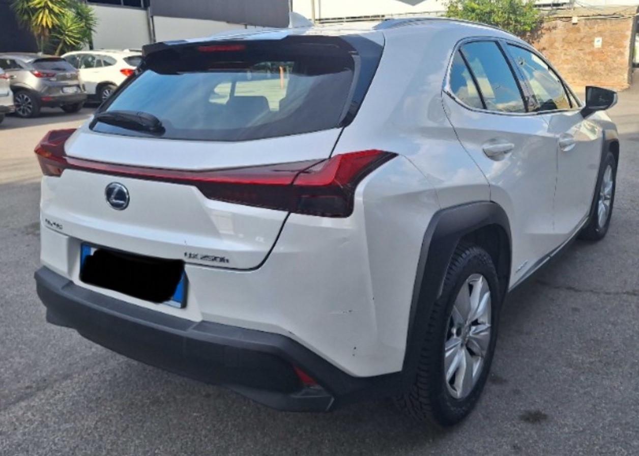 Lexus UX Hybrid Executive