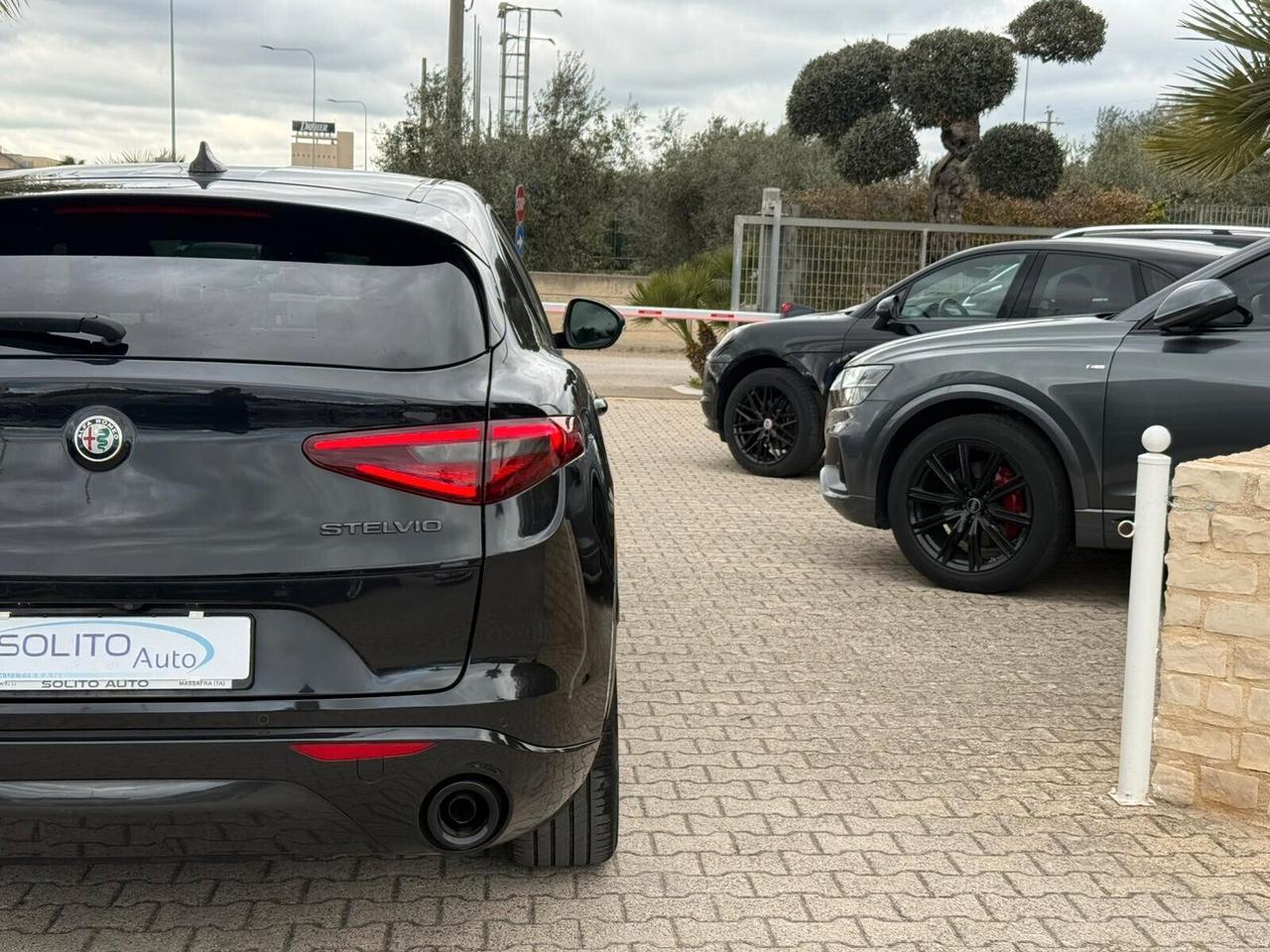 Alfa Stelvio 2.2 TD 210 CV AT8 Q4 Veloce