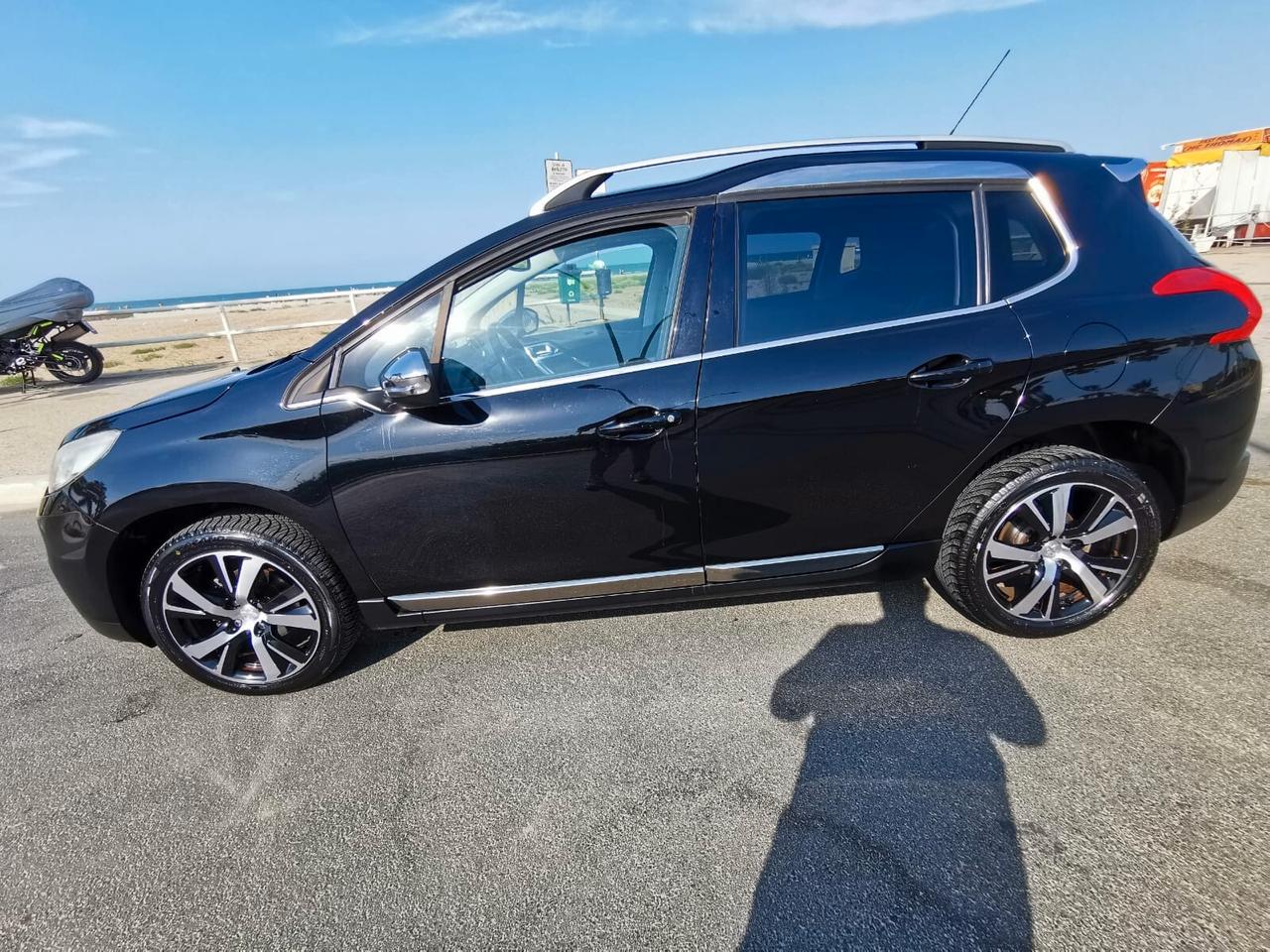 Peugeot 2008 1.6 E-HDI 92CV S&S URBAN CROSS 2015