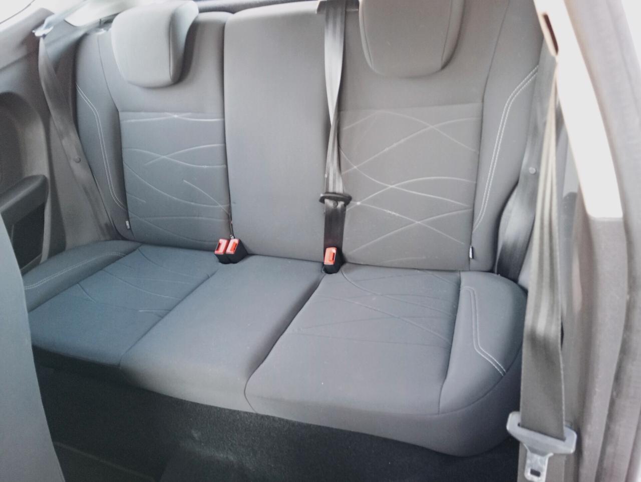 Ford Fiesta 1.4 3 porte Bz.- GPL Black & White Edition