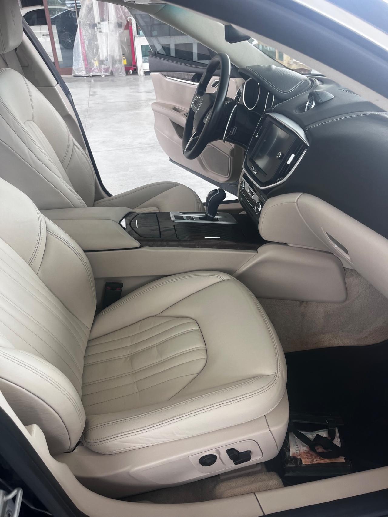 Maserati Ghibli 3.0 D 275cv Granlusso