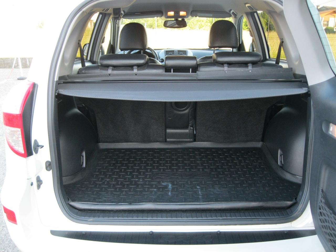 Toyota RAV 4 RAV4 Crossover 2.2 D-Cat A/T 150 CV Executive