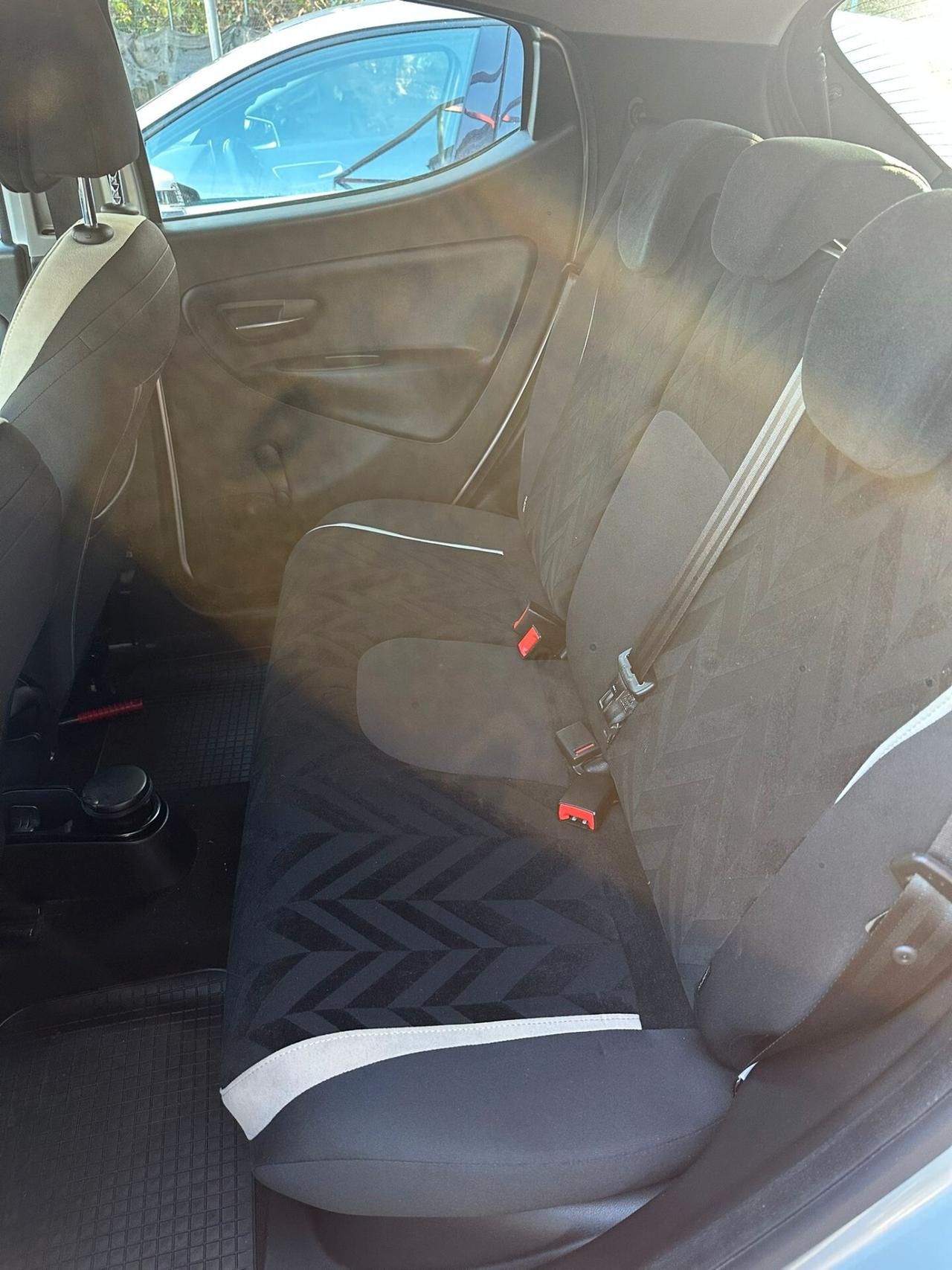 Lancia Ypsilon 1.2 69 CV 5 porte GPL Ecochic Gold