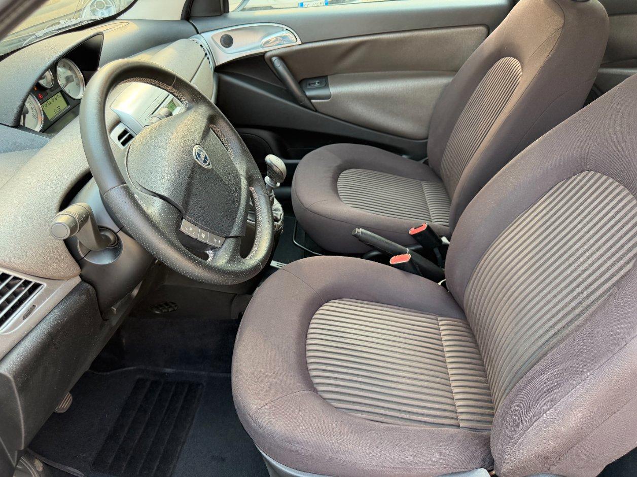 Lancia Ypsilon 3 Porte Ypsilon 1.2 8v Elle 69cv