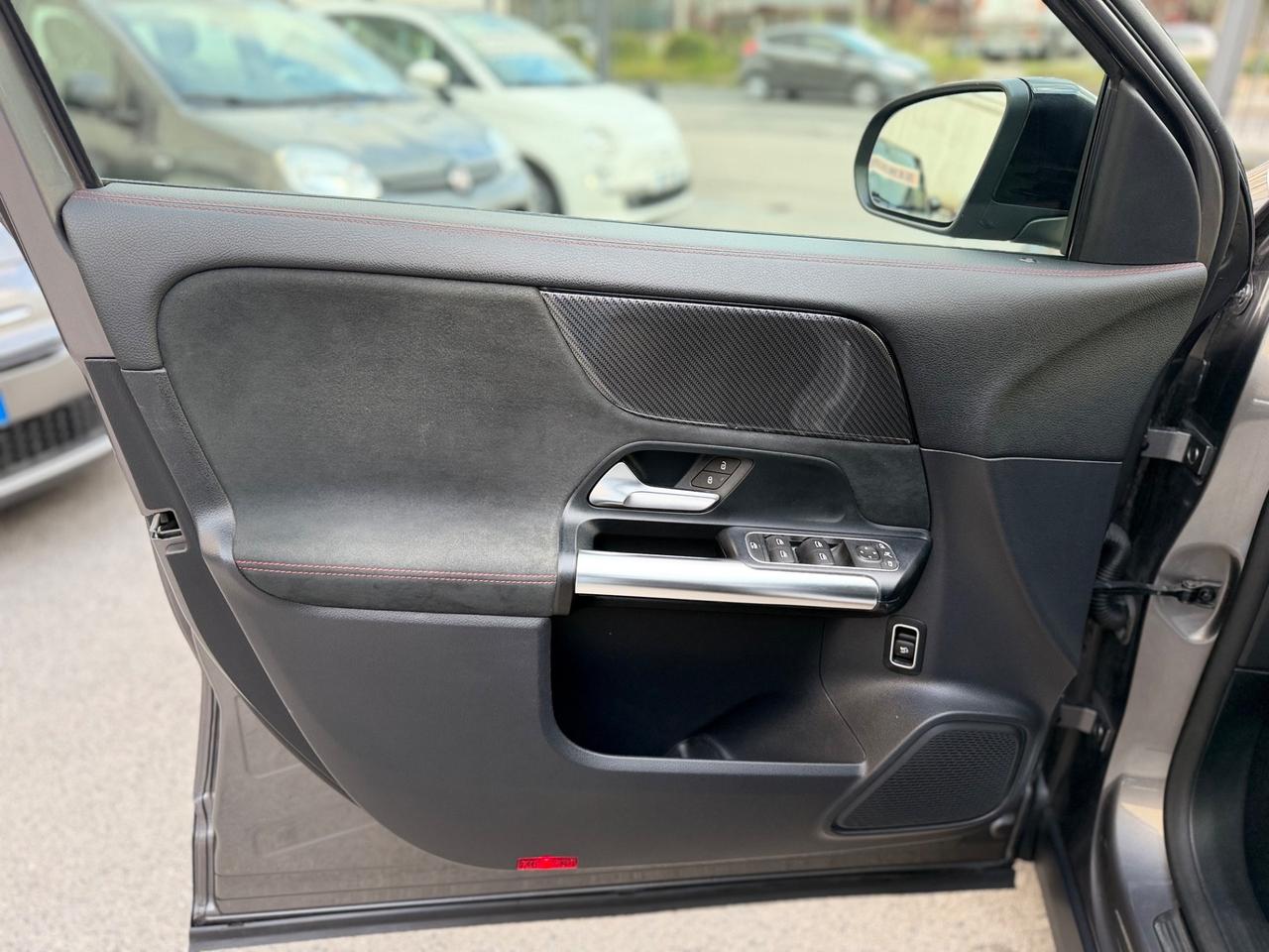 Mercedes-benz GLA 220 d Automatic 4Matic Premium AMG