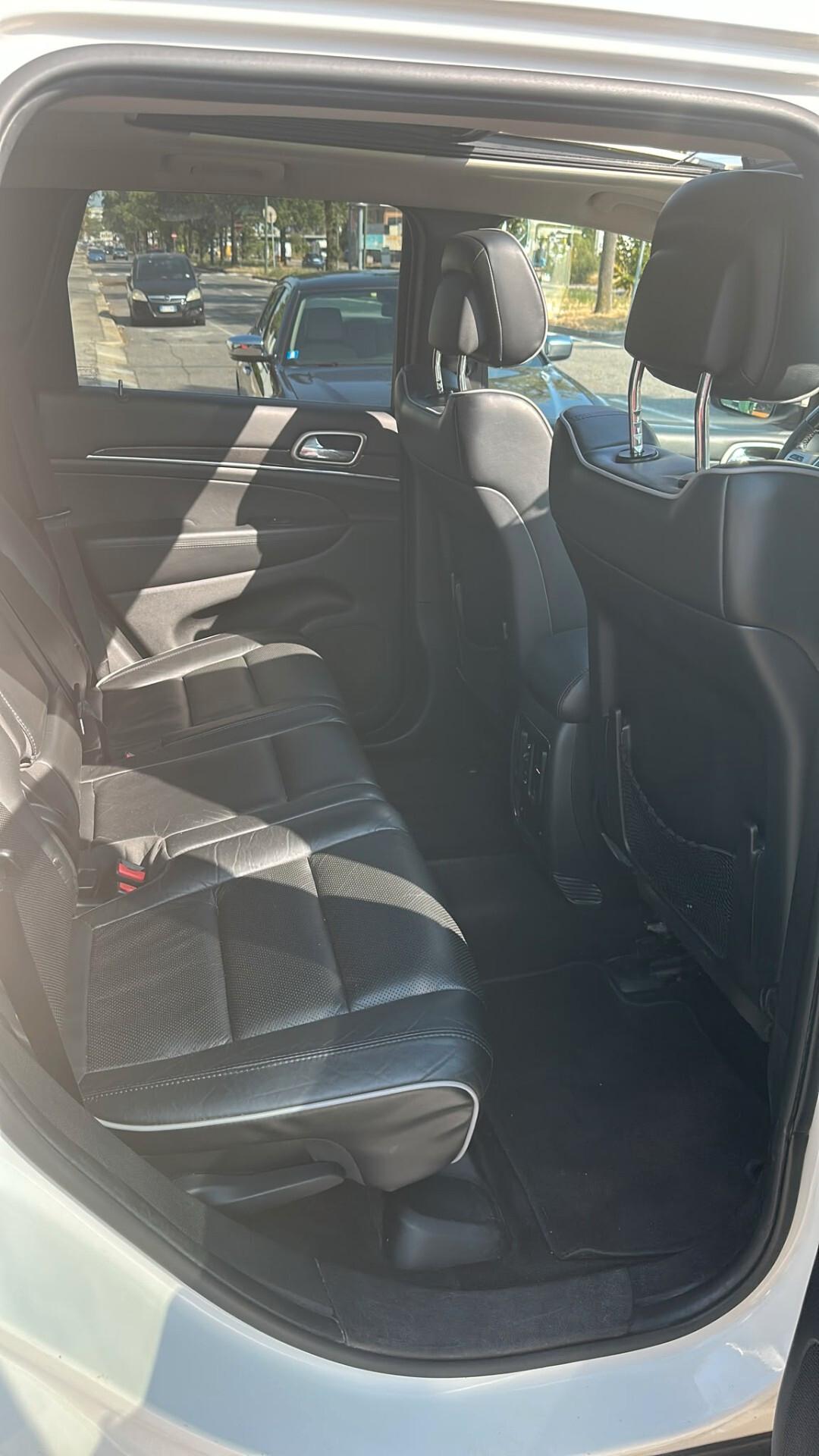 Jeep Grand Cherokee 3.0 CRD 241 CV Overland