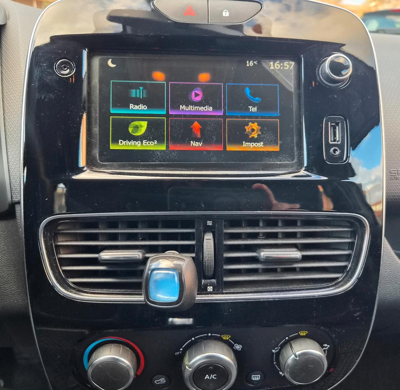 Renault Clio dCi 8V 75 CV 5 porte Moschino Life