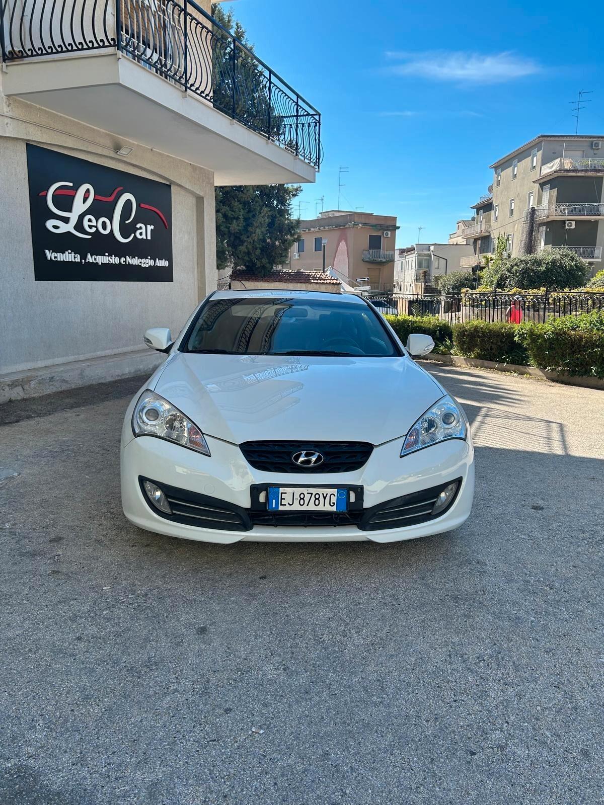 Hyundai Genesis Coupe 2.0 Turbo Sport