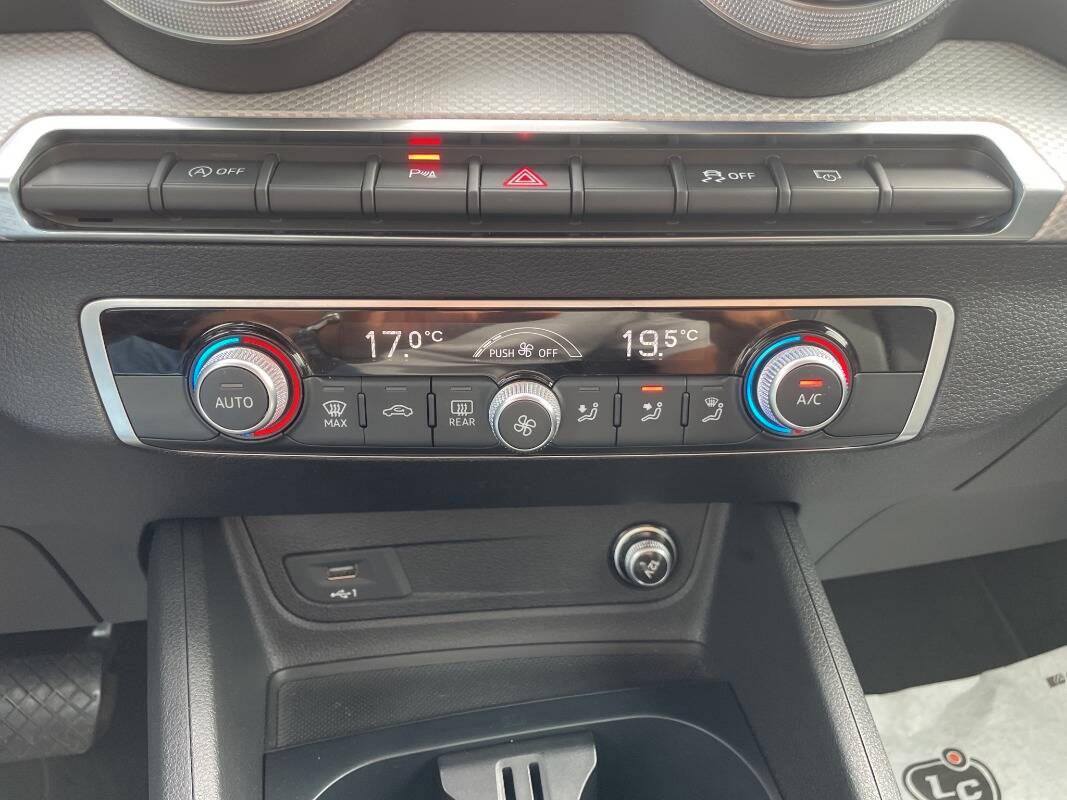 Audi Q2 30 2.0 tdi Admired AUTOMATICA E CARPLAY