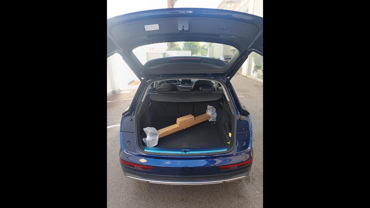 Audi Audi Q5 Business Advanced 40 TDI quattro 150(204) kW(CV) S tronic