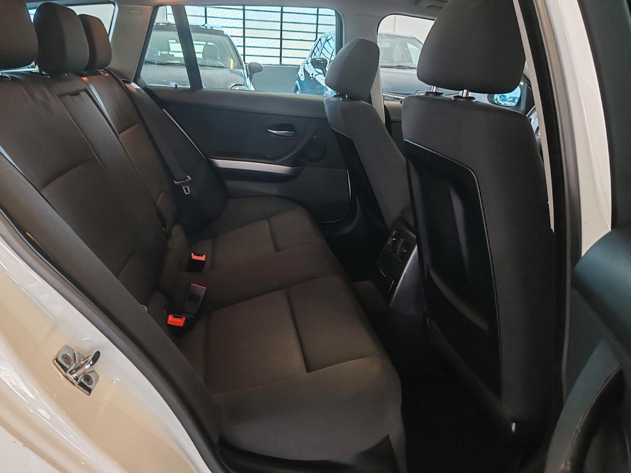 Bmw 320 320d cat Touring Attiva