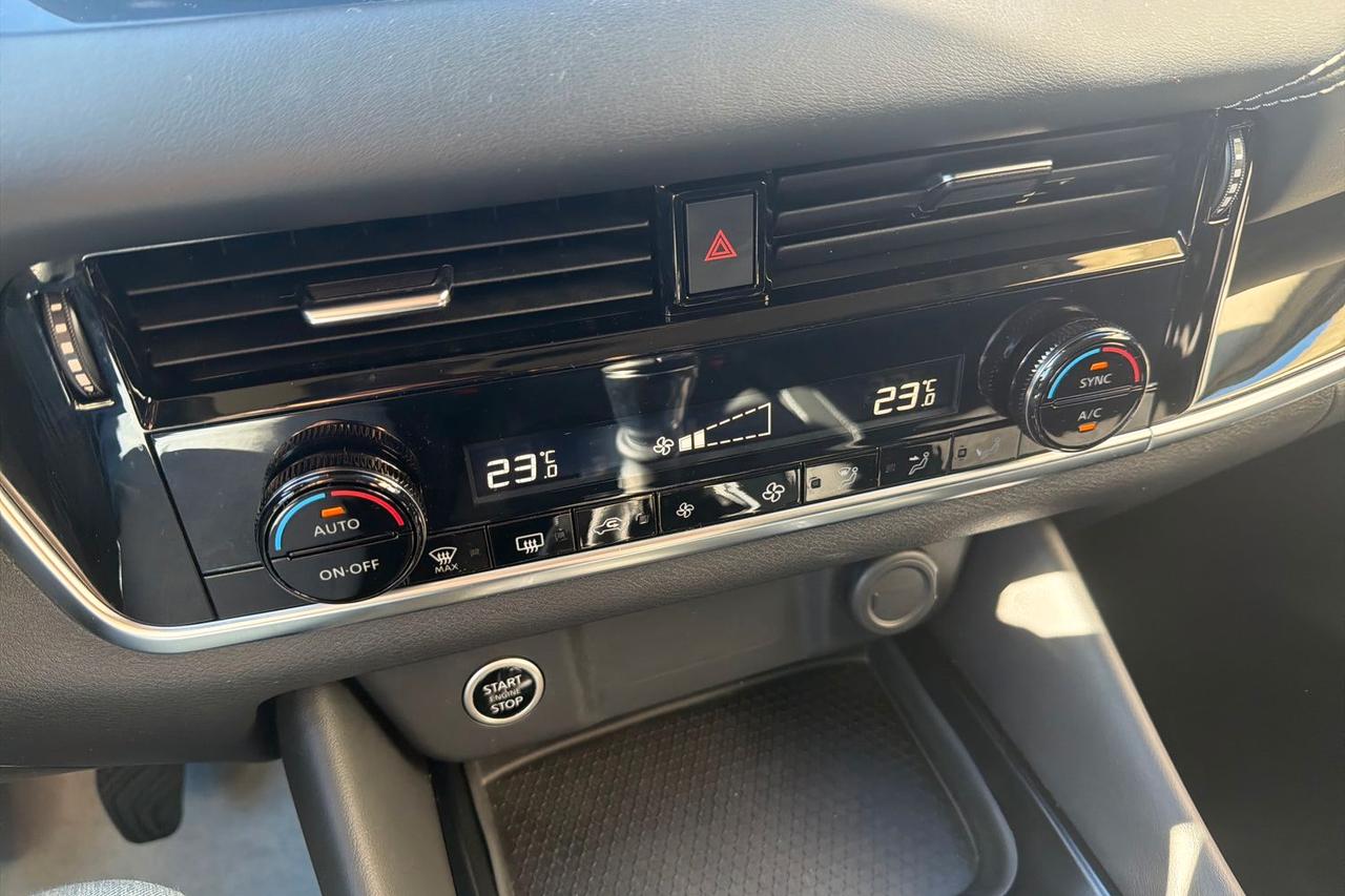 NISSAN QASHQAI N-CONNECTA MHYB 140CV