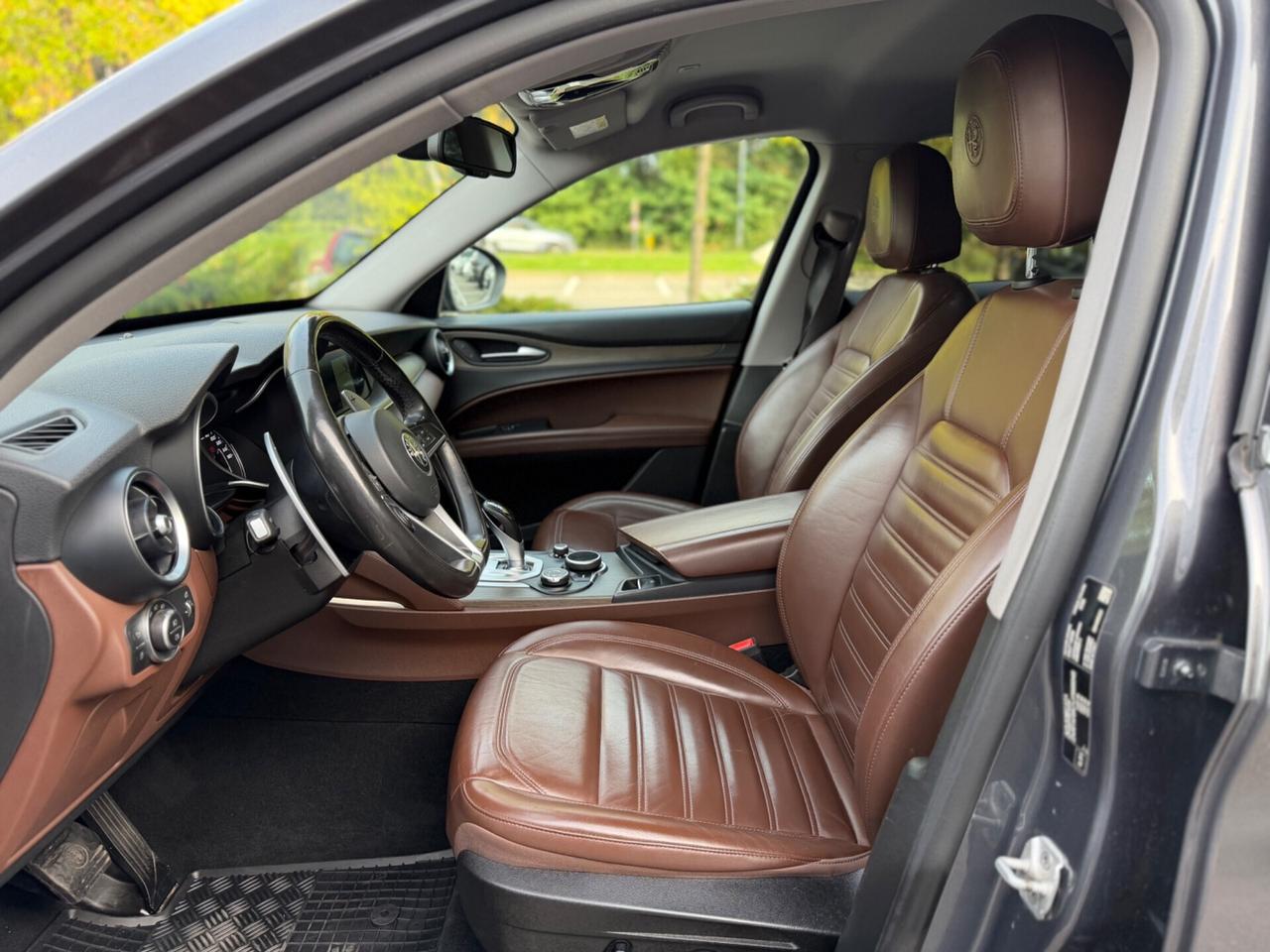 Alfa Romeo Stelvio 2.2 Turbodiesel 210 CV*Automatik*4x4*Pelle*