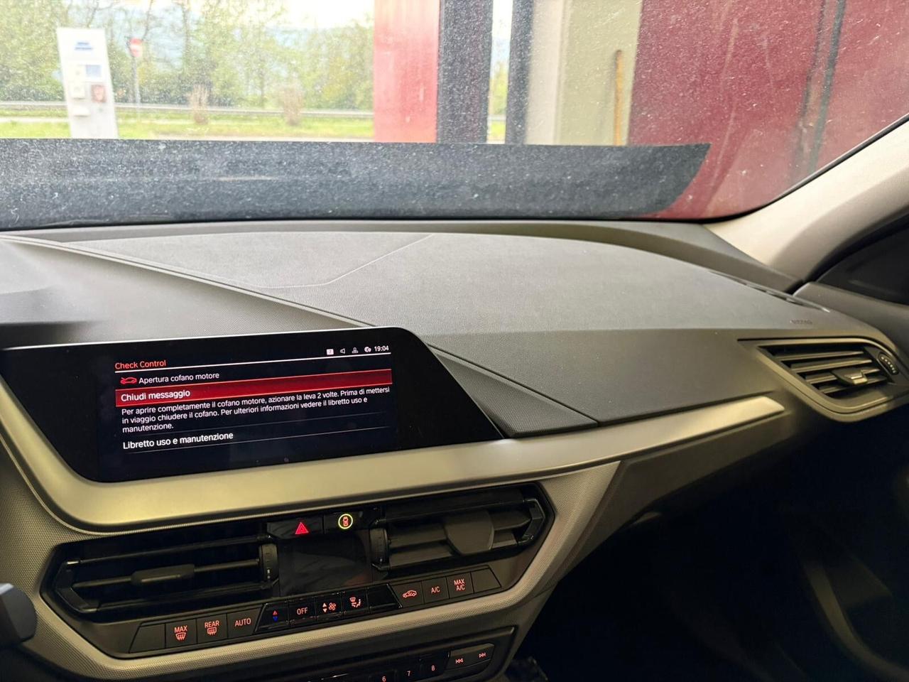 Bmw 116 116d 5p. Business Advantage