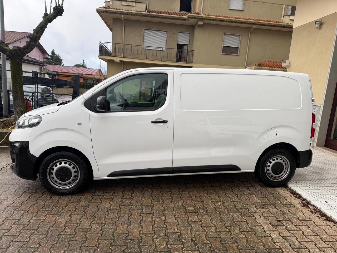 Opel VIVARO 2.0 DIESEL 120CV L2H1 ENJOY AT8