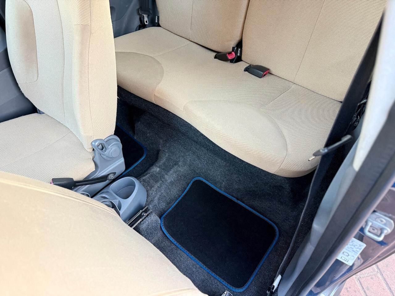 Peugeot 107 1.0 68CV 3p. Sweet Years neopatentati,ottime condizioni