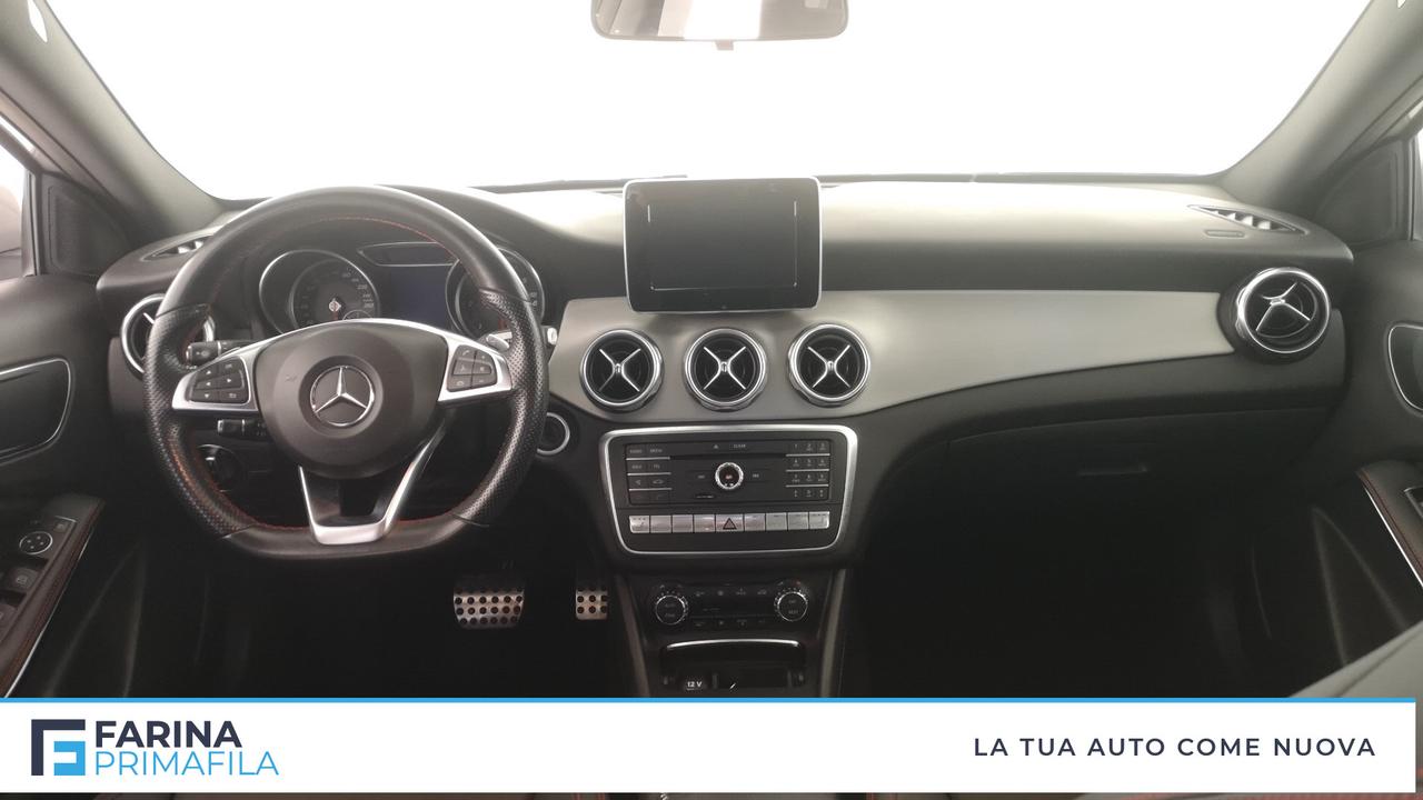 Mercedes-Benz GLA - X156 - GLA 220 d Premium 4matic auto