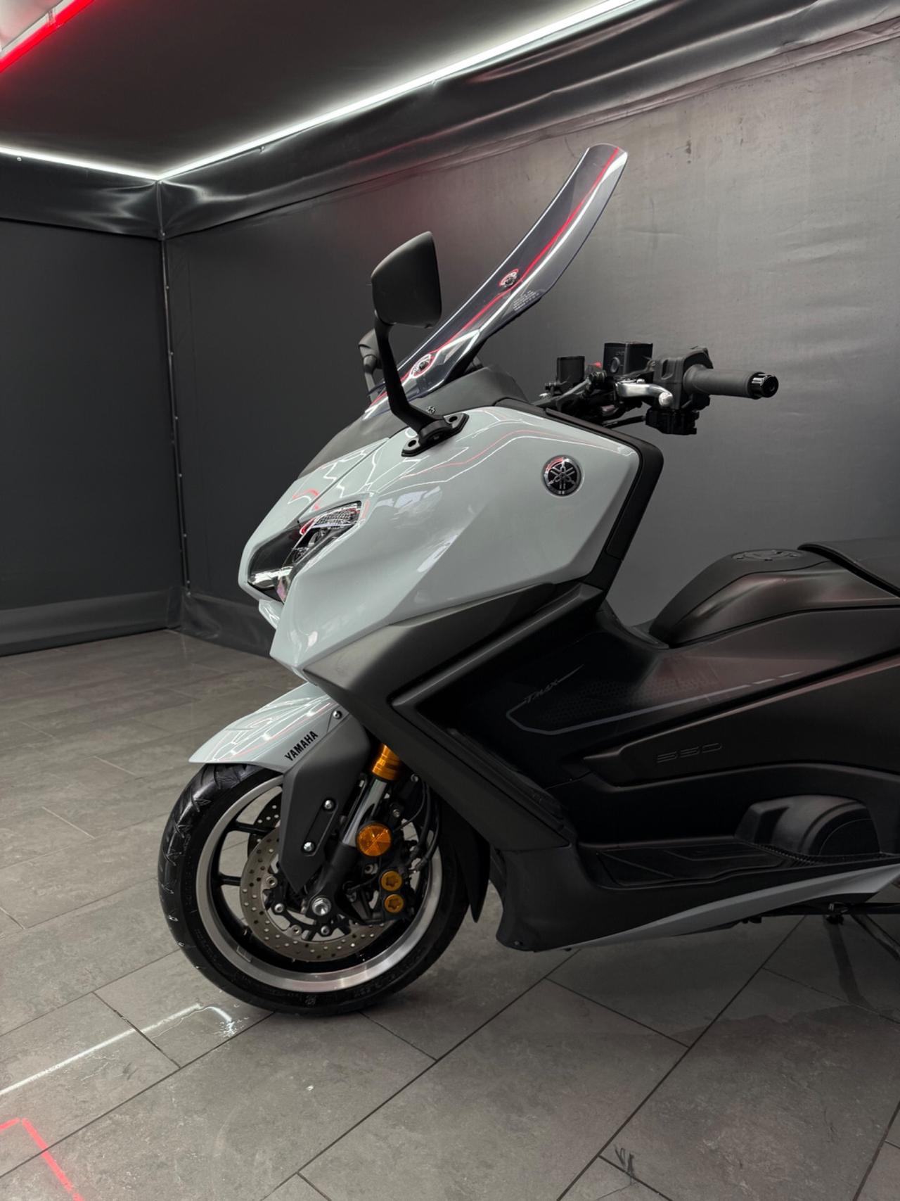 Yamaha TMAX 560 Tech Max 2025 0 sinistri Nuovo