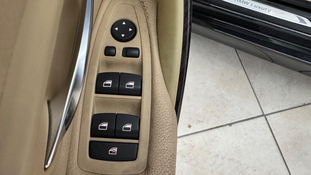 Bmw 320d Touring Luxury aut.