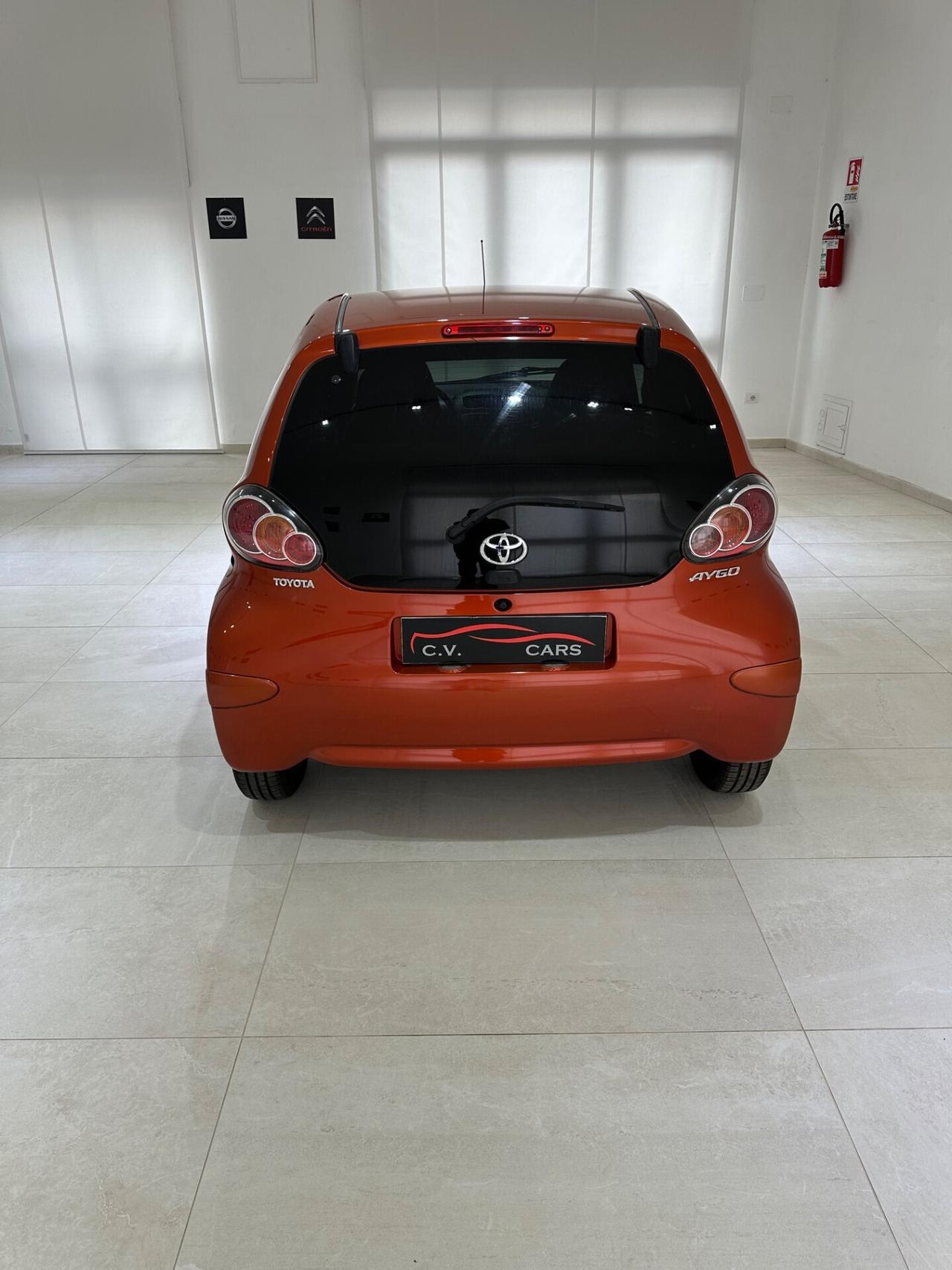 Toyota Aygo 1.0 12V VVT-i 5 porte Lounge