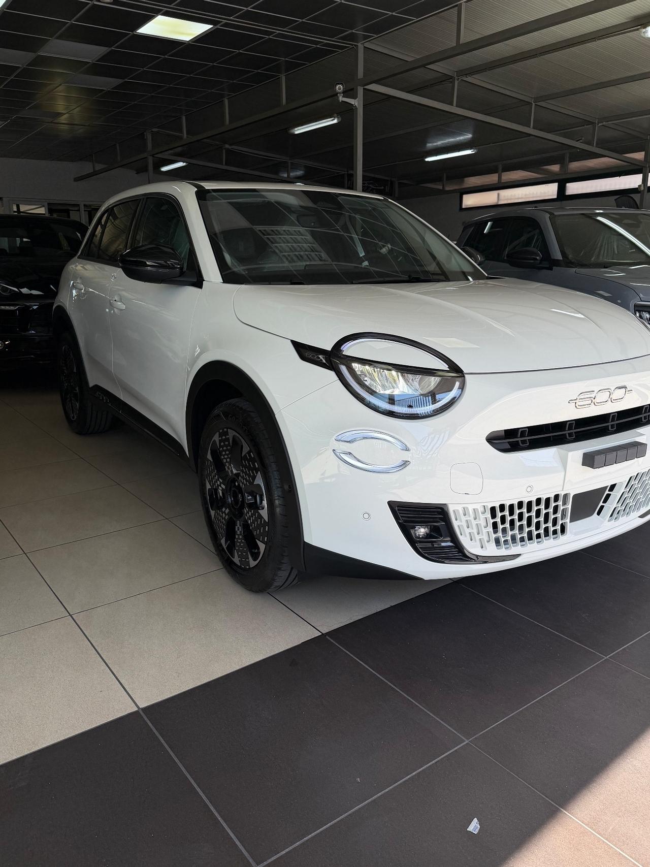 Fiat 600 Hybrid 110 CV DCT MHEV La Prima KM0 2026