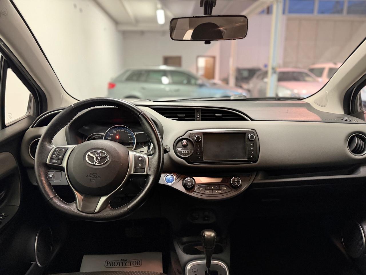 Toyota Yaris 1.5 Hybrid 5 porte Active AUTOMATICA NEOPATENTATI