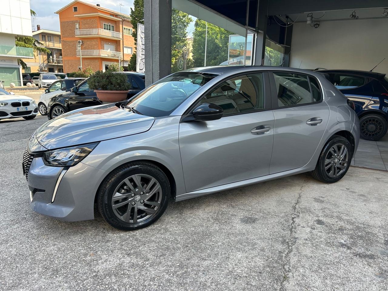 Peugeot 208 PureTech 75 “ PARI AL NUOVO 32.000 KM”