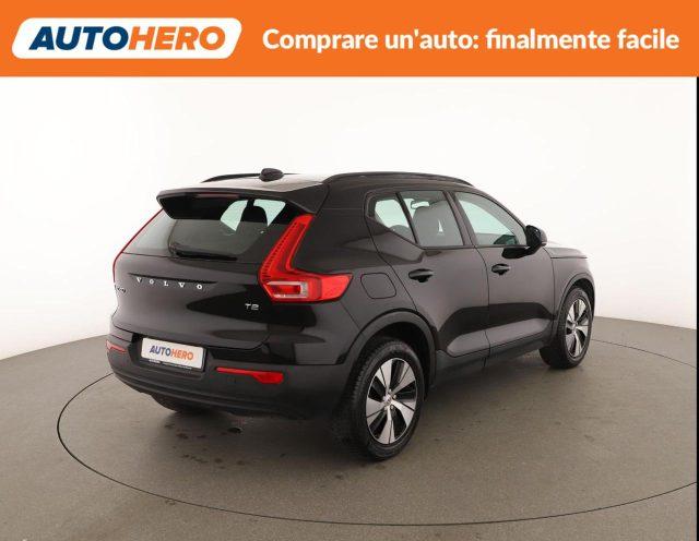 VOLVO XC40 T2 Momentum Core