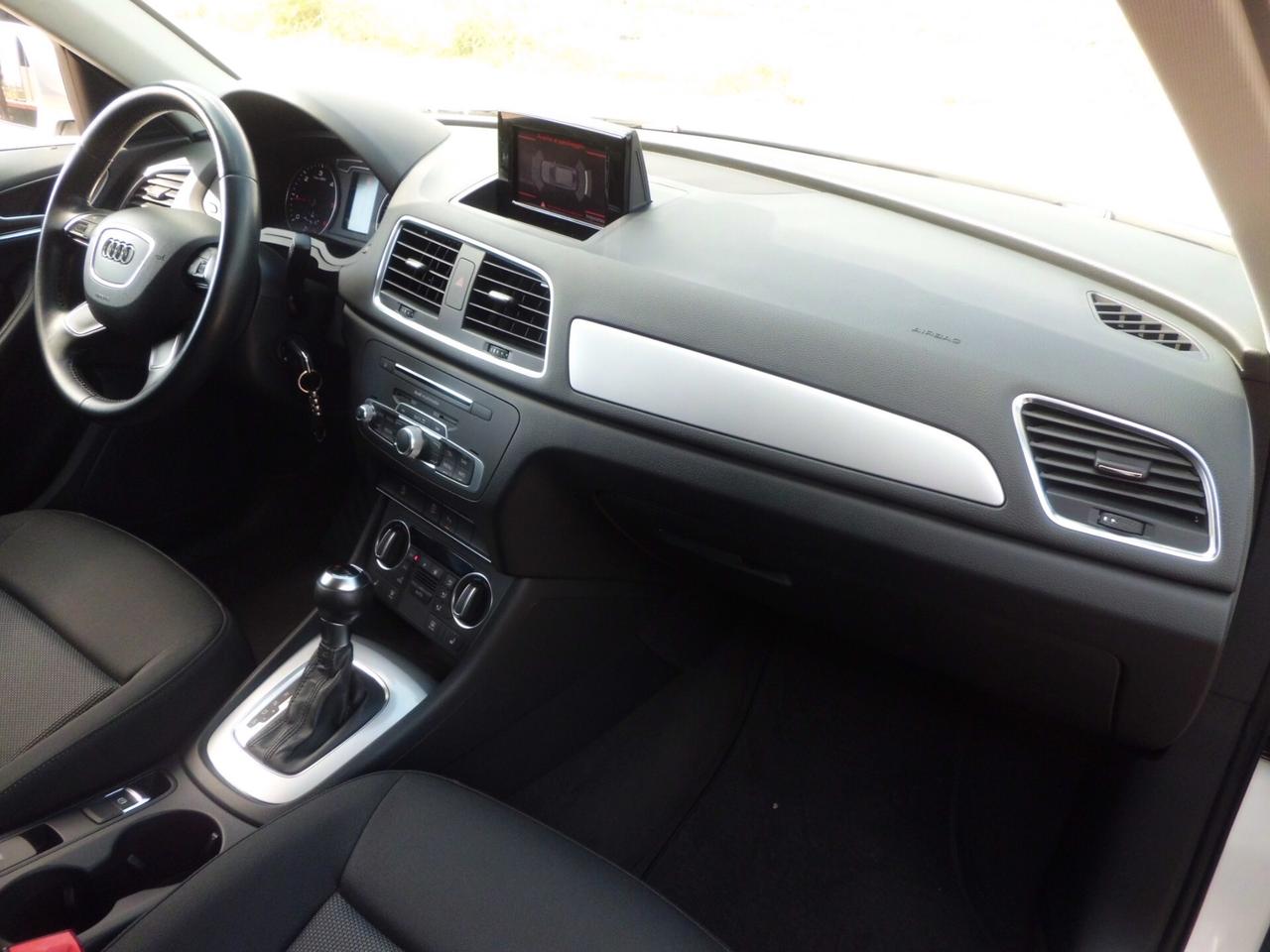 Audi Q3 2.0 TDI 120 CV S-LINE- STRONIC