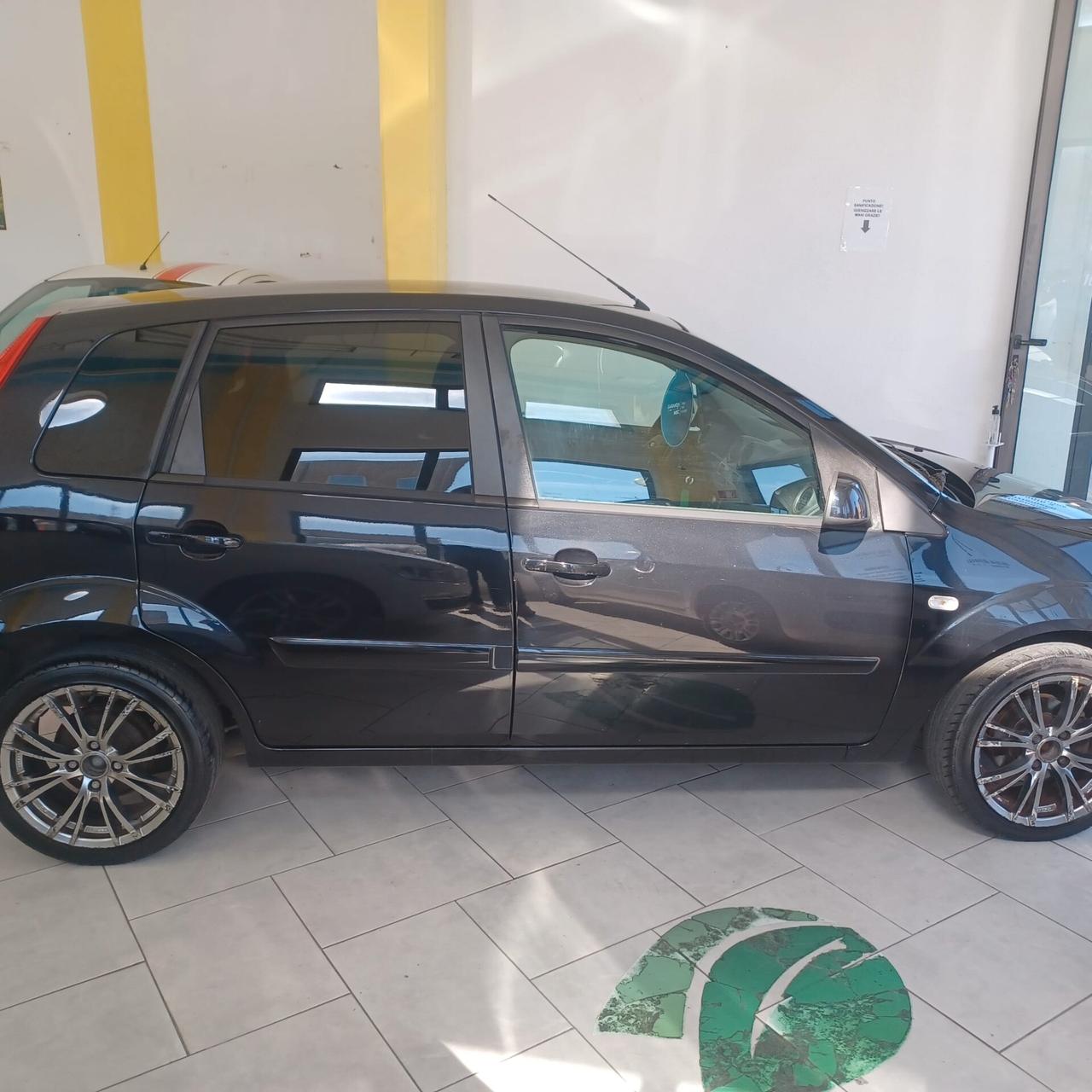 138488 KM NEOPATENATI FIESTA 1.4 TDI OTTIME CONDIZIONI