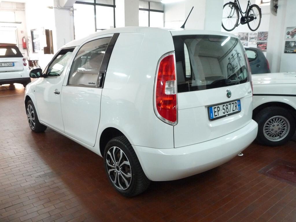 Skoda Roomster 1.6 TDI CR 90CV Van