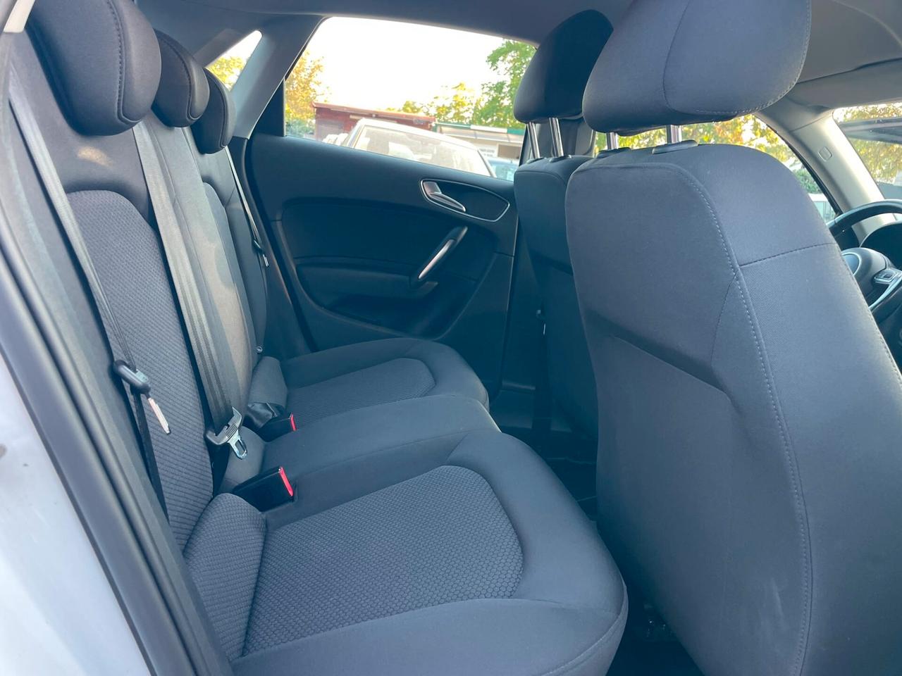 Audi A1 1.6 TDI S line edition plus
