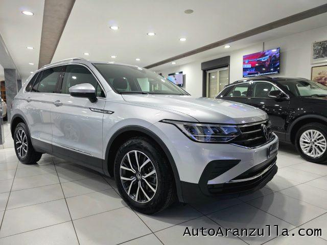 VOLKSWAGEN Tiguan 2.0 TDI 122CV SCR Life Fari Led