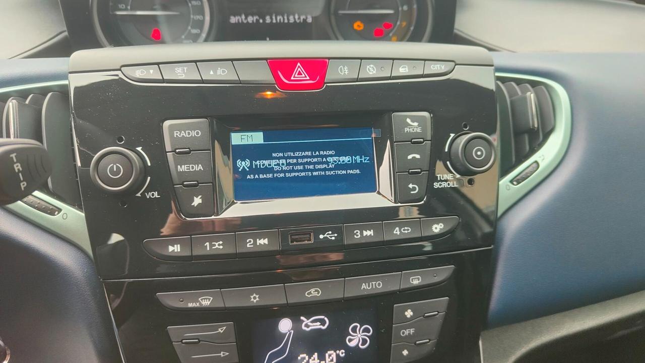 Lancia Ypsilon 1.0 FireFly 5 porte S&S Hybrid Oro