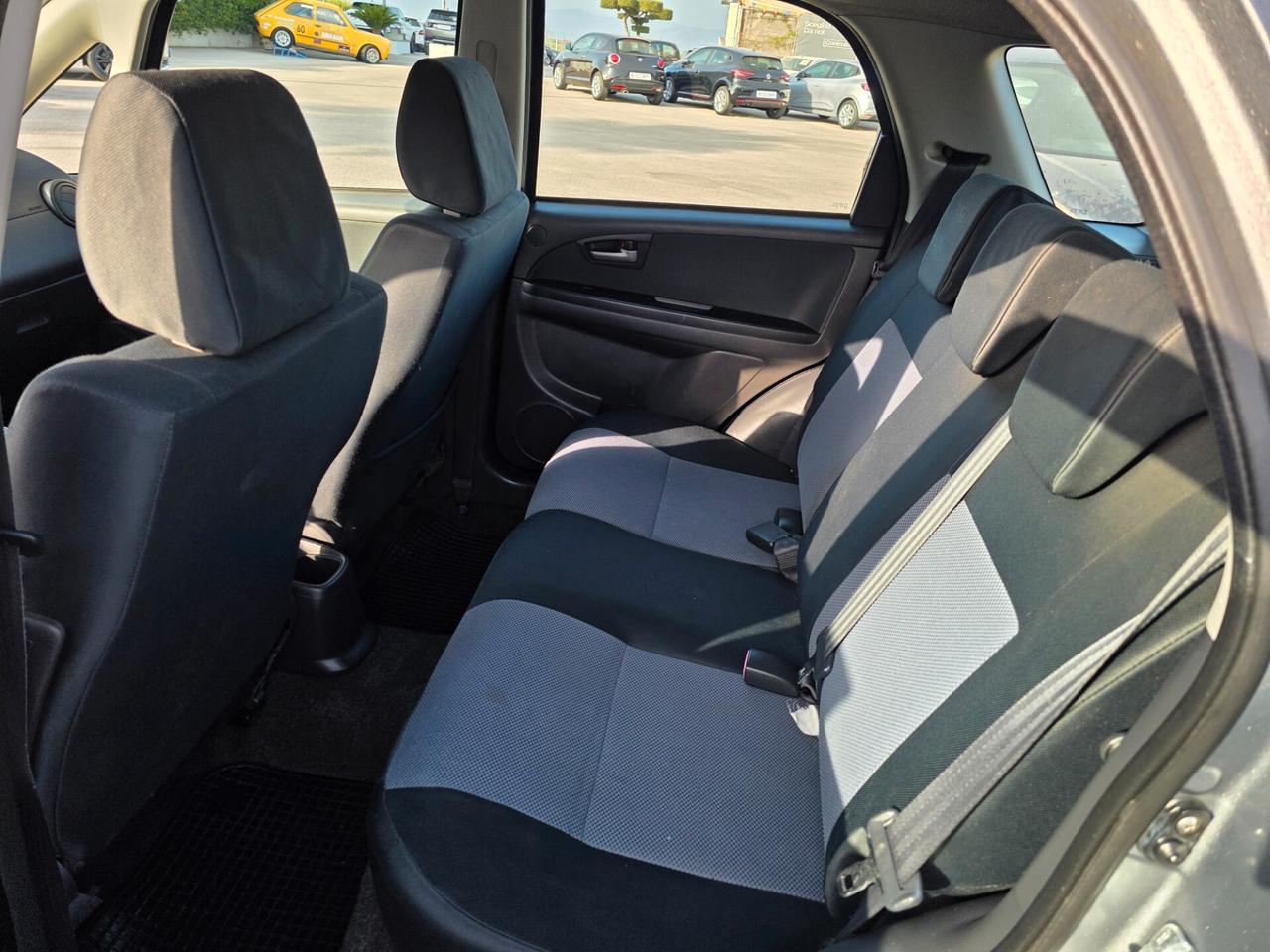Fiat Sedici 1.9 MJT 4x4 *Emotion*