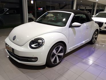Volkswagen New Beetle Cabrio 1.6 TDI Design