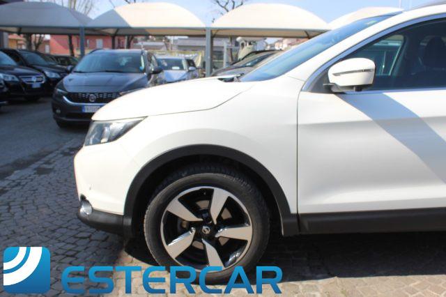 NISSAN Qashqai 1.6 dCi 4WD N-Connecta TETTO