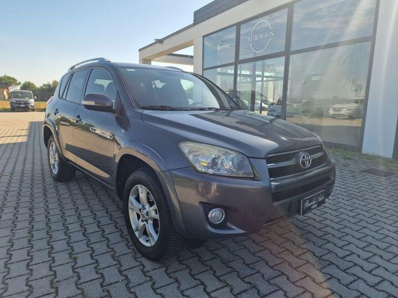 Toyota RAV4 RAV4 2.2 D-Cat 177 CV Luxury