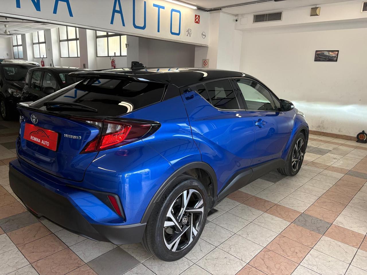 Toyota C-HR 1.8 Hybrid E-CVT Trend