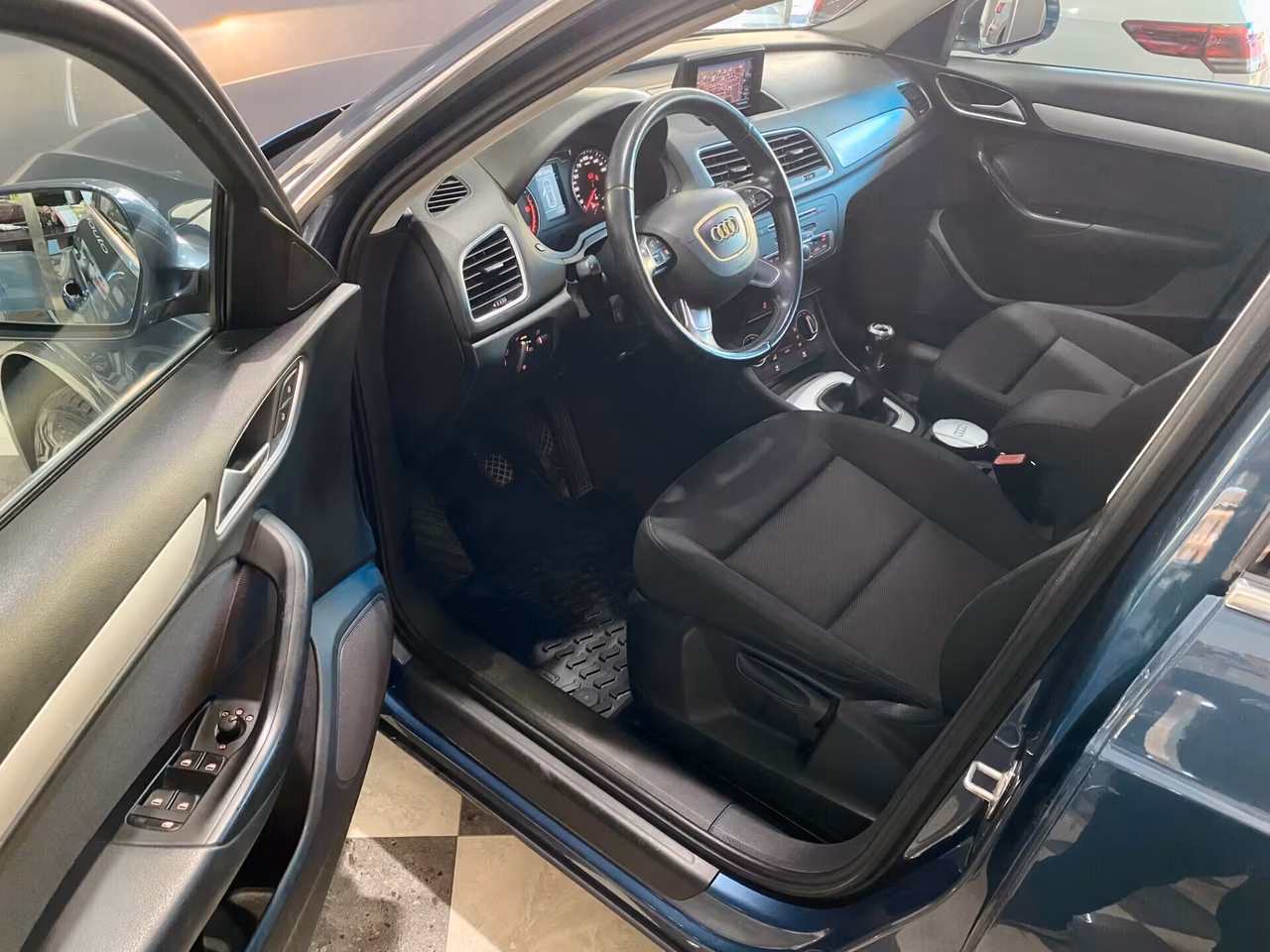 Audi Q3 2.0 TDI 120 CV Design-2016