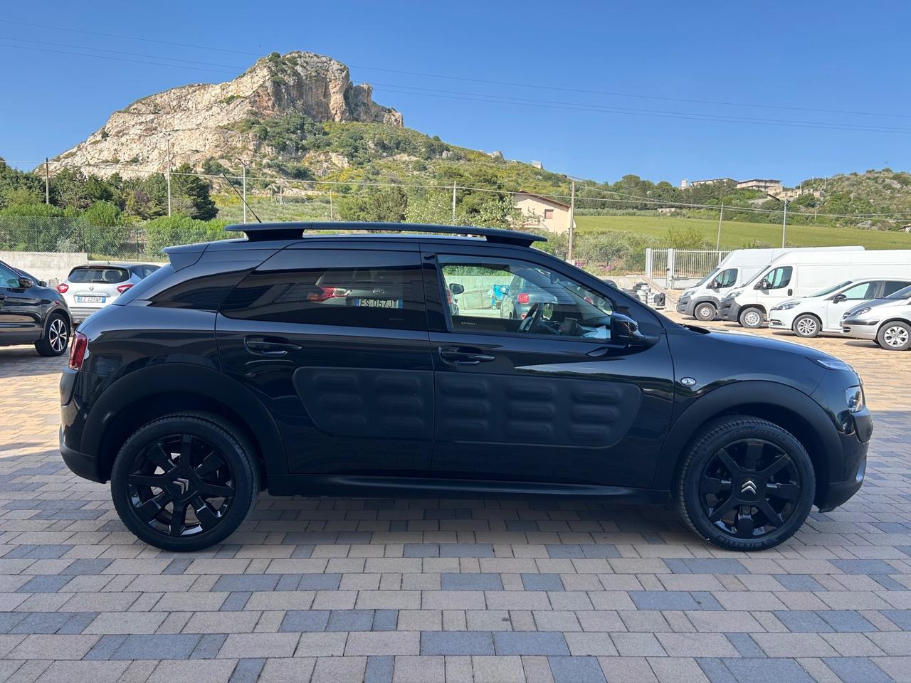 Citroen C4 Cactus BlueHDi 100 S&S Shine