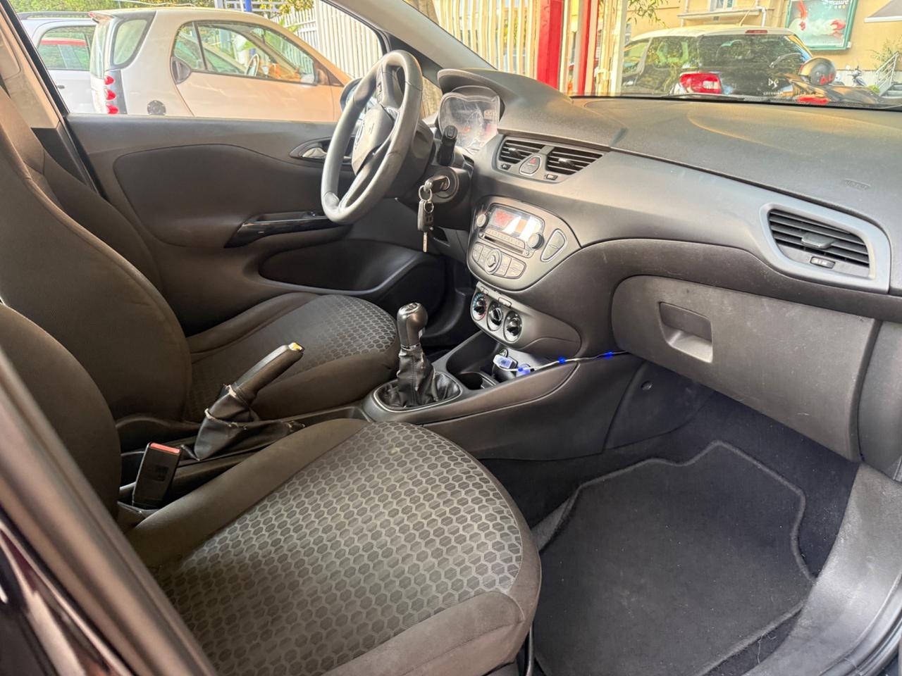 Opel Corsa 1.2 benzina gpl