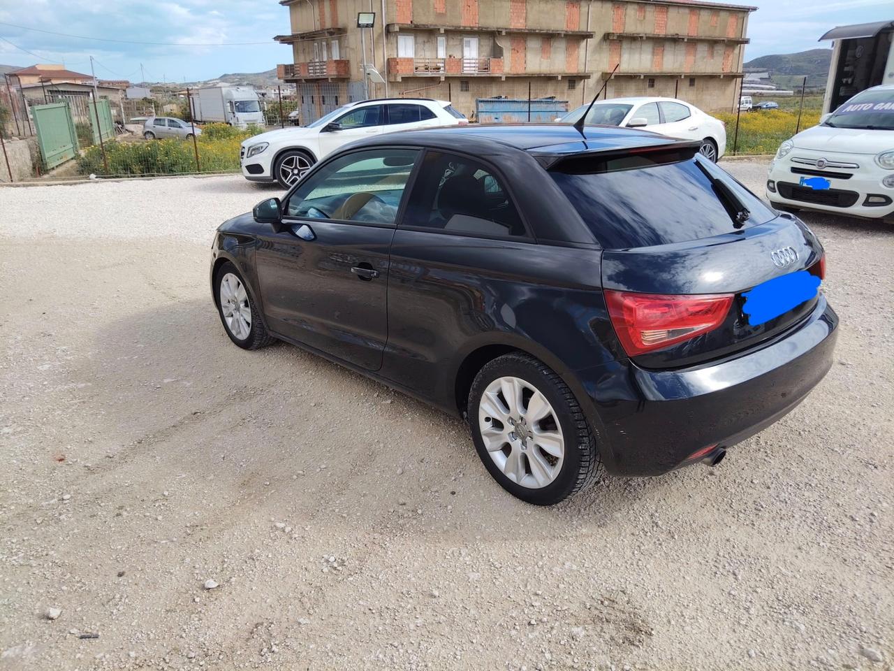 Audi A1 Auto 1.6 TDI anno 2010