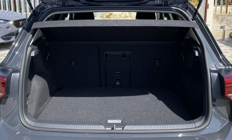 Volkswagen Golf 8 Life 2.0 TDI 116 CV